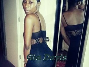 Gia_Davis